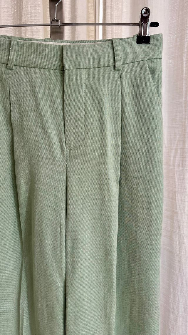 Pantalon sastre lino color pistaccio Mango T. 34