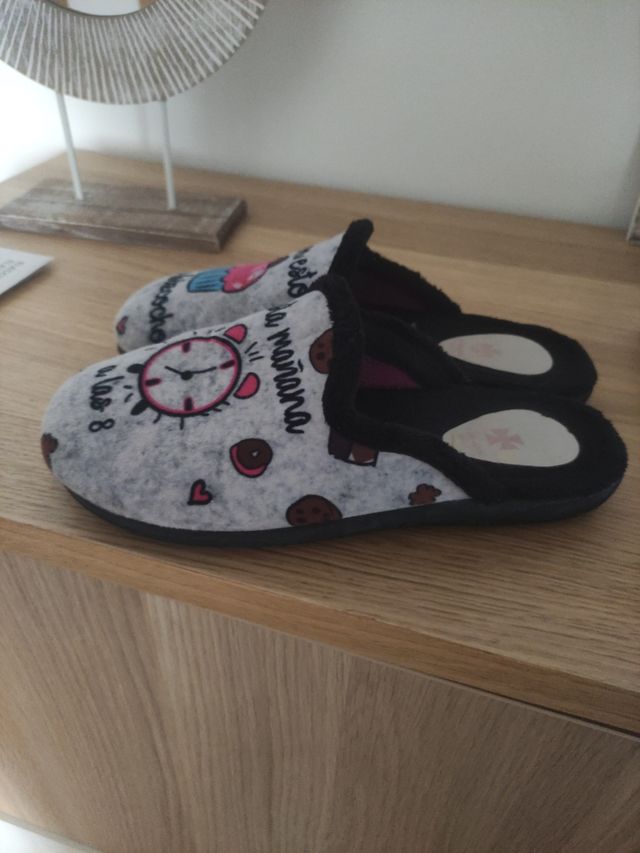 Zapatillas casa niña