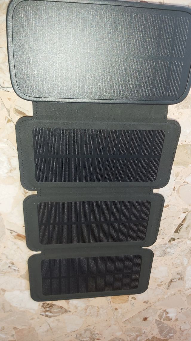 Pannello solare caricabatterie