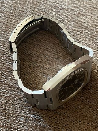 Reloj NOS Omega Geneve TV