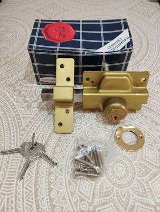 CERROJO SEGURIDAD SOBREPONER EZCURRA