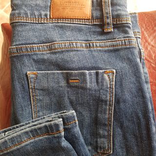 Pantalón vaquero Zara