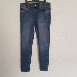 Pantalón vaquero Zara