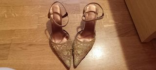 Zapatos dorados fiesta N37 con bolso