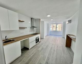 Montaje de suelos laminado vinilo spc