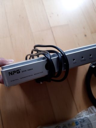 Decodificador TDT con mando marca NPG
