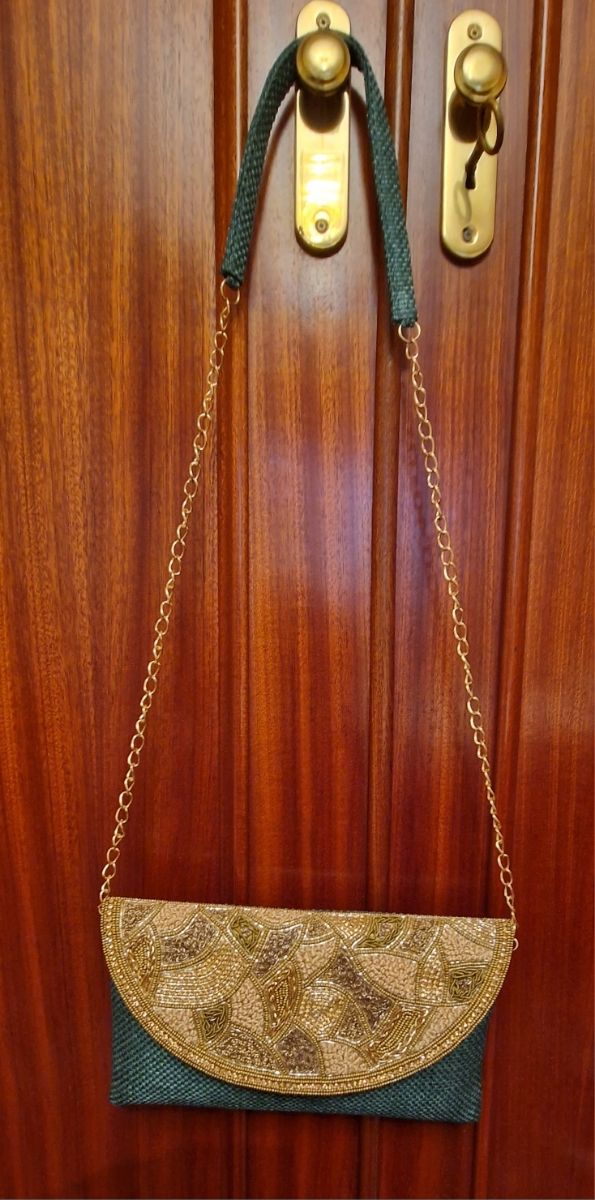 Cartera, bolso de mano, de invitada.