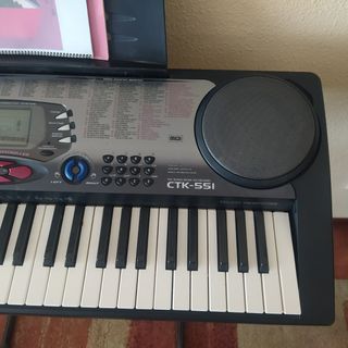 ÓRGANO CASIO CTK 551.
