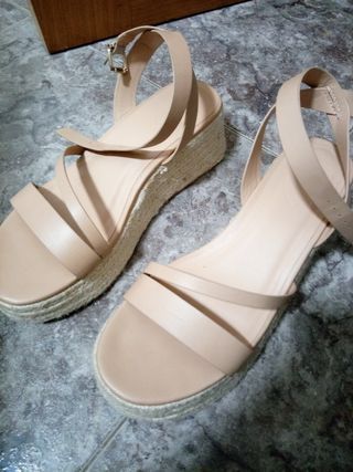Sandalias de esparto con plataforma