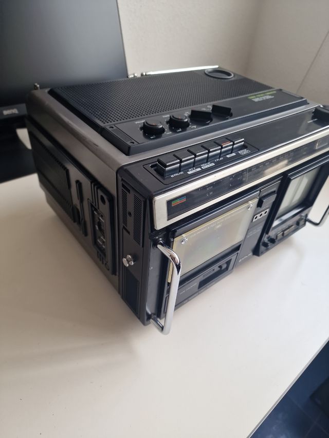 Hitachi IC TRANSISTOR RADIO TV ANTIGUO