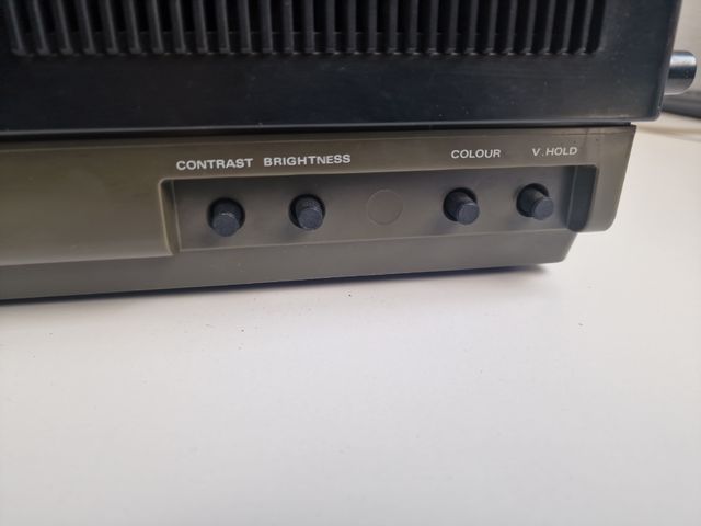 Hitachi IC TRANSISTOR RADIO TV ANTIGUO