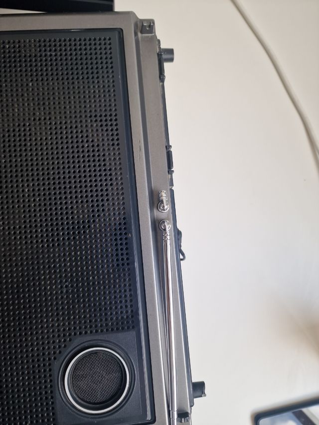 Hitachi IC TRANSISTOR RADIO TV ANTIGUO