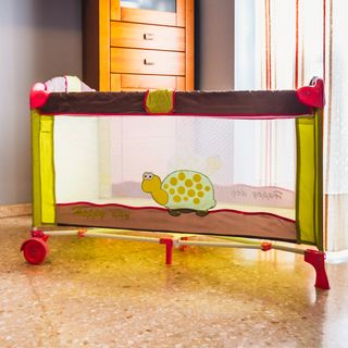 CUNA DE VIAJE HAPPY DAY CON ACCESORIOS