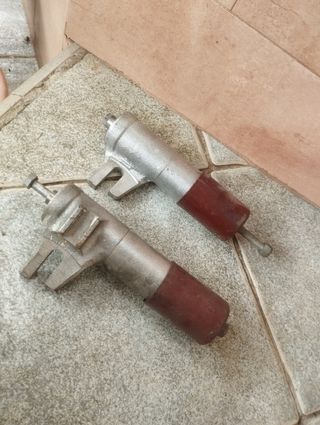 Moto Clásica, amortiguadores.