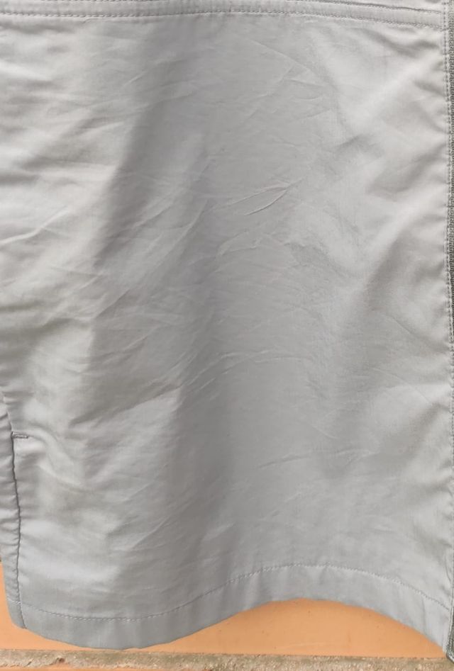 Bomber Nike gris plata