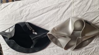 2 cuffie arena originali in silicone