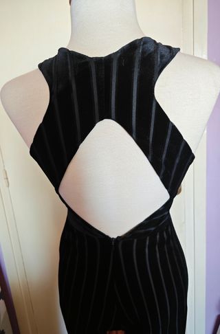 Mono terciopelo talla S de Bershka 15 euros