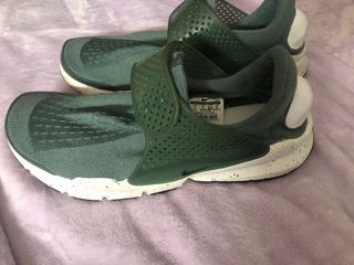 Nike Sock Dart SE Hasta 833124-302
