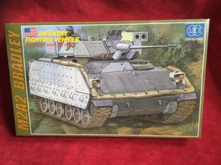 Maqueta vehículo militar M2A2 Bradley