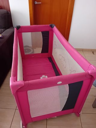 Parque infantil con funda