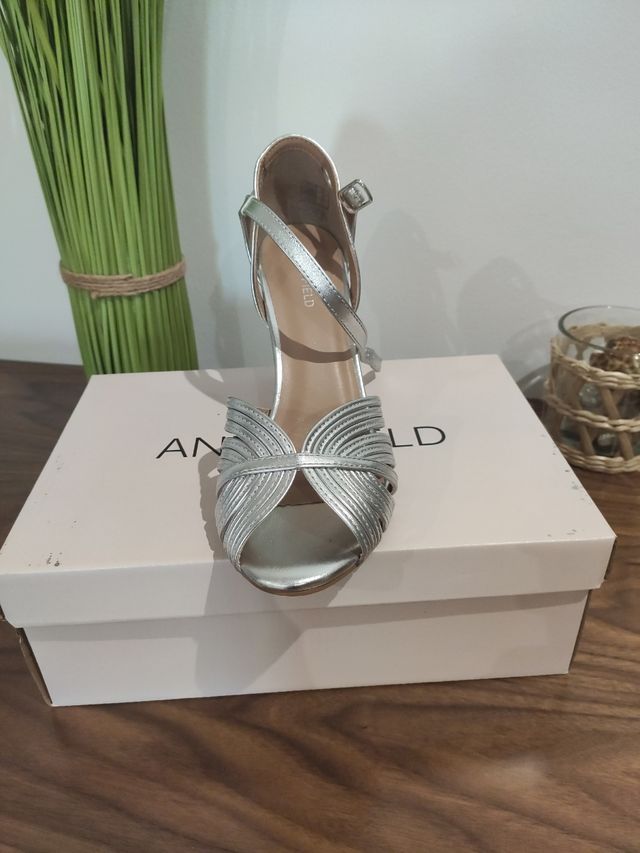 Sandalia tacon plata