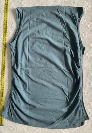 Camiseta Metal Bershka azul grisáceo talla M