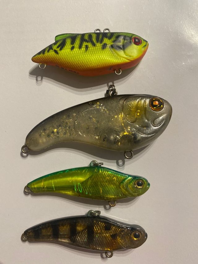 Lote 14. Señuelos para pesca de spinning