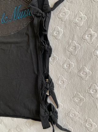 Camiseta negra Bershka talla M