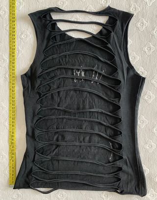 Camiseta sexy rockera negra Bershka talla M