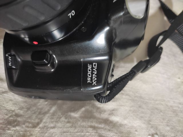 Cámara de fotos MINOLTA 300Si