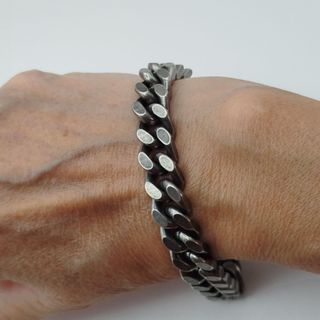 Brazalete de acero titanio negro