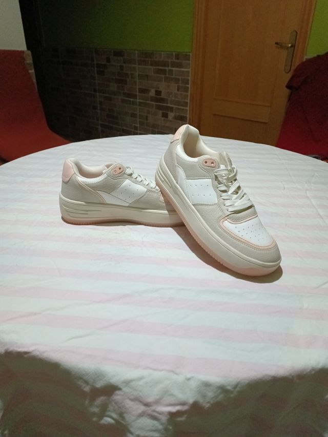 Zapatillas Bershka talla 37