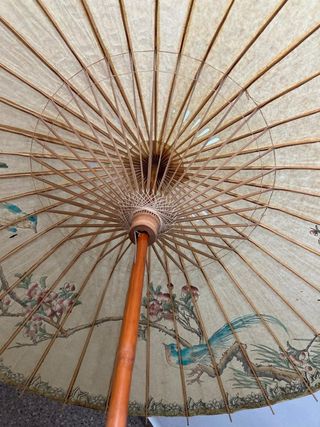 Sombrilla China antigua pintada a mano