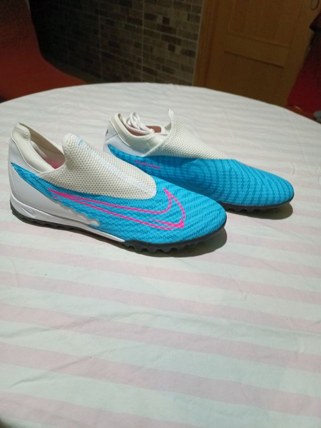 Botas de futbol Nike talla 46