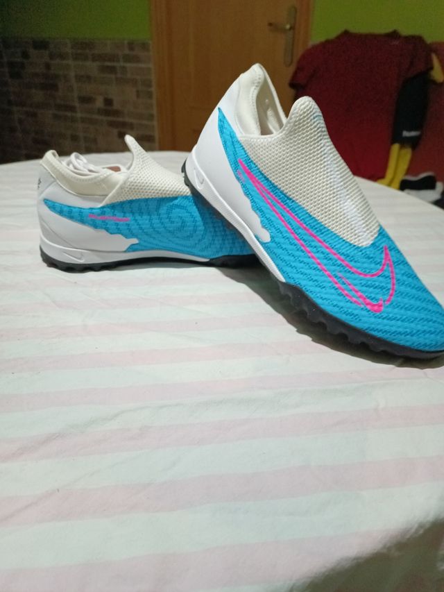 Botas de futbol Nike talla 46