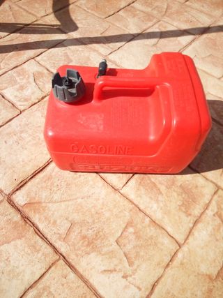 Depósito de gasolina barco