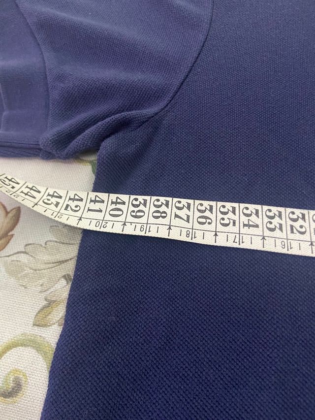 Polos benetton 10€ los dos  talla 8/9 años