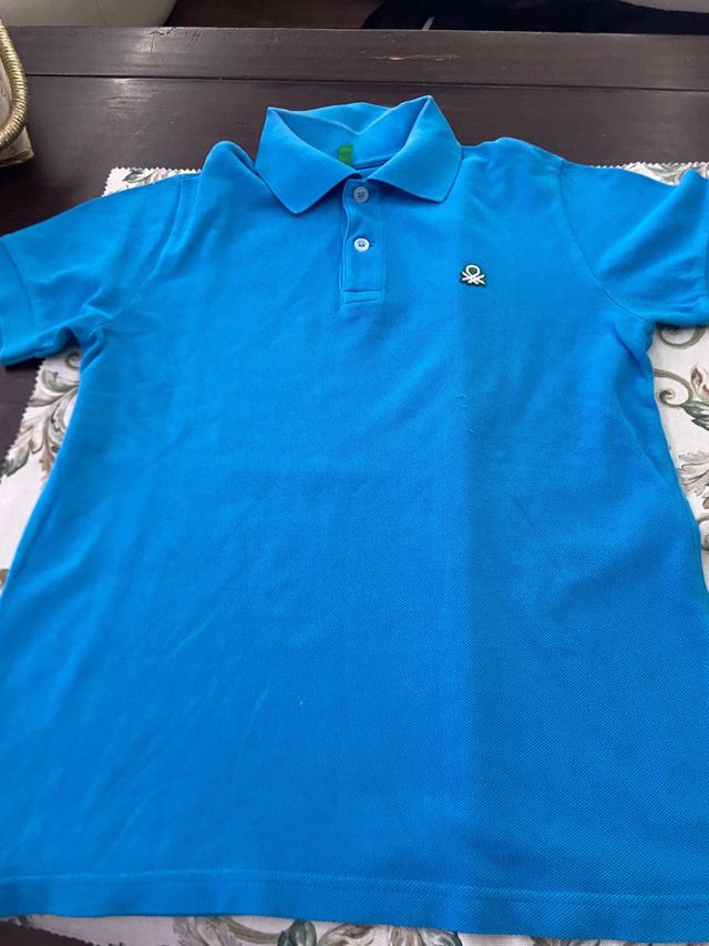 Polos benetton 10€ los dos  talla 8/9 años