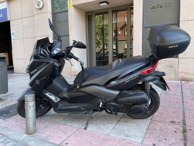 Yamaha XMax 250 año 2015 Momo Design