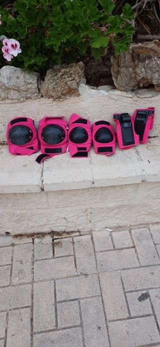 Patines en línea infantiles casco y protecciones 