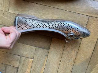 Zapatos manoletinas plateadas talla 39