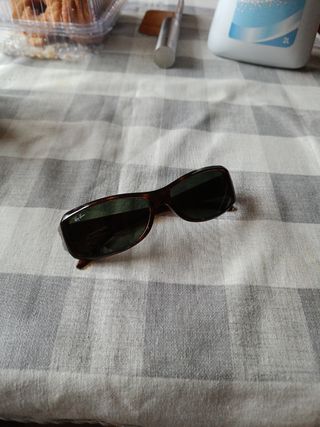 Ray-Ban 