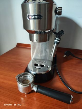 Macchina da caffè DeLonghi Dedica Style 