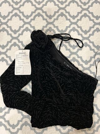 Blusa Mango con etiqueta