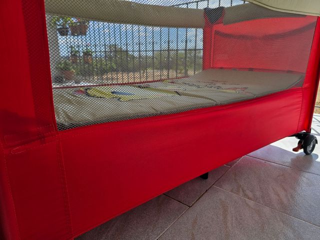 Cuna de viaje + colchón de viaje