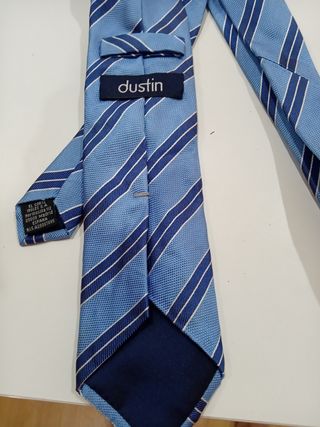 Corbata azul dustin de seda