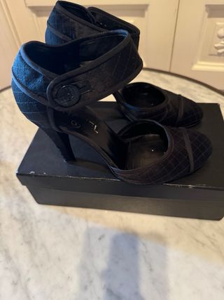 Scarpe Chanel con bottoni logo cc matelassè 38.5