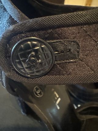 Scarpe Chanel con bottoni logo cc matelassè 38.5