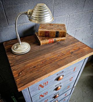 Mueble cajonera estilo industrial