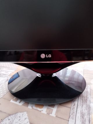 MONITOR DE 24" LG FHD